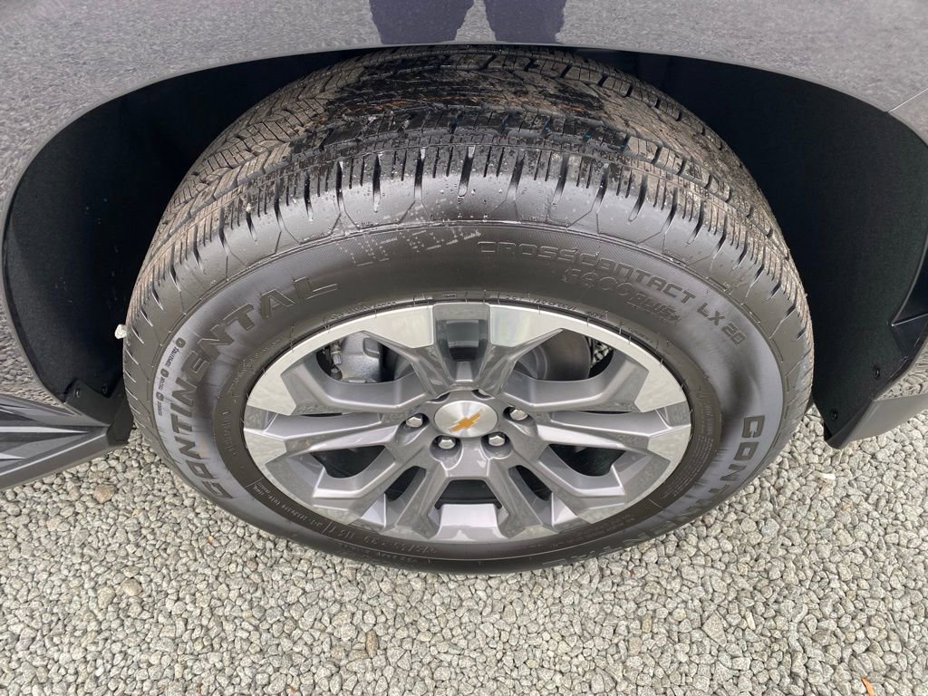 New 2026 Chevrolet Suburban LT w/ Comfort Package image 25