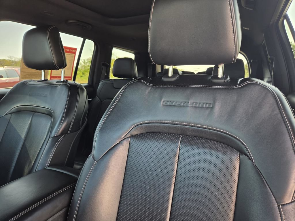 Used 2023 Jeep Grand Cherokee L Overland AWD/4WD image 14