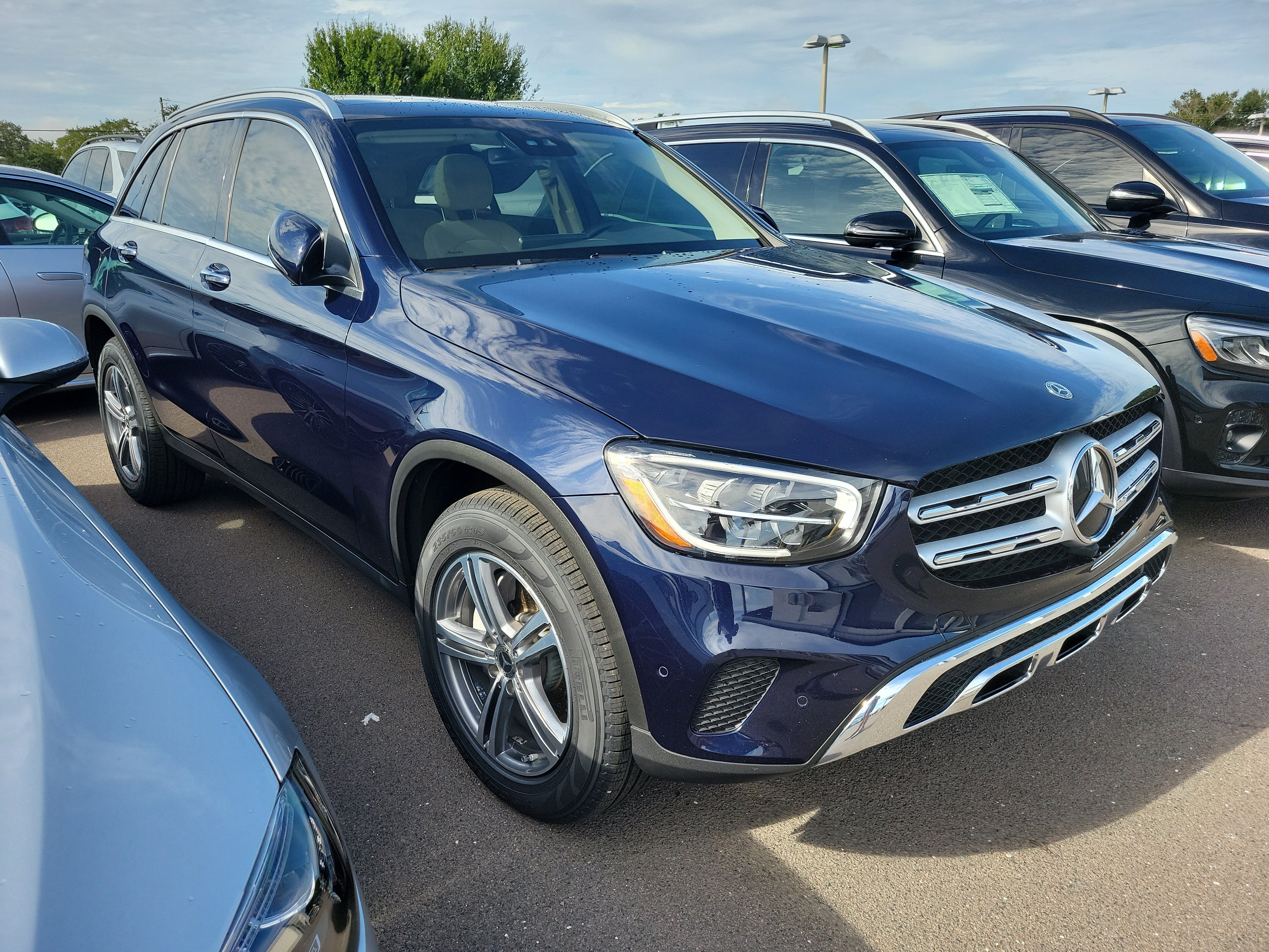 Certified 2022 Mercedes-Benz GLC 300 image 2