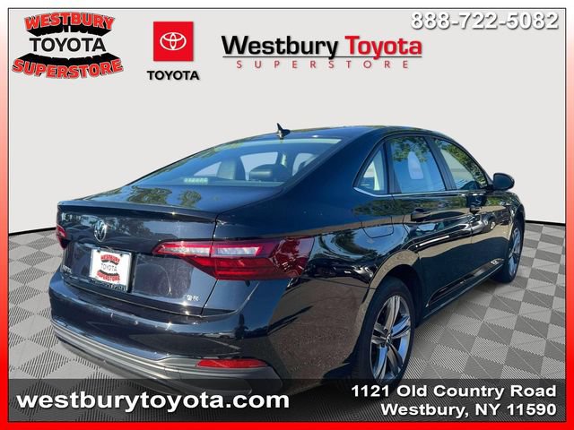 Used 2022 Volkswagen Jetta SE FWD image 7