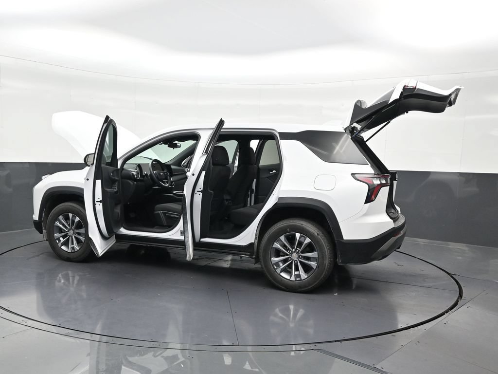 Used 2026 Chevrolet Equinox LT AWD/4WD image 35