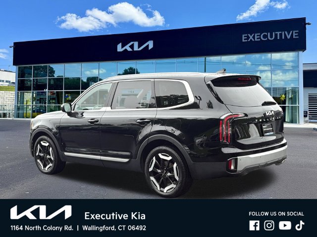 Certified 2024 Kia Telluride EX w/ EX Captain's Chair Package AWD/4WD image 6