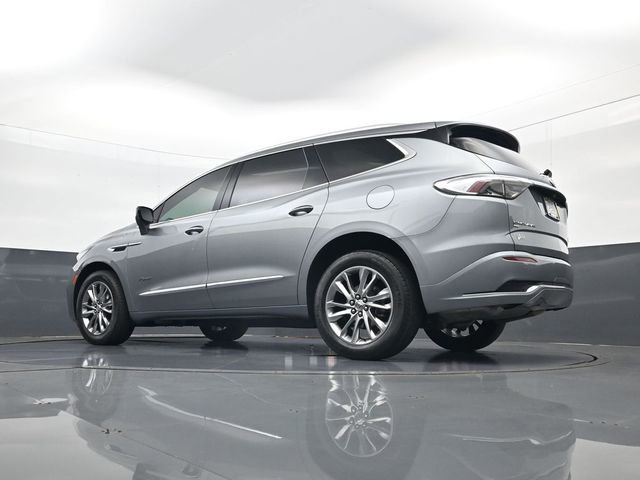 Used 2024 Buick Enclave Avenir w/ Avenir Technology Package image 28