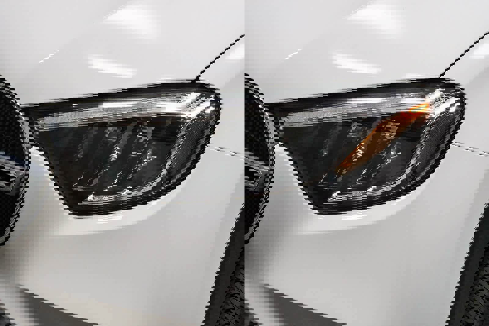 Certified 2025 Mercedes-Benz GLC 300 4MATIC image 12