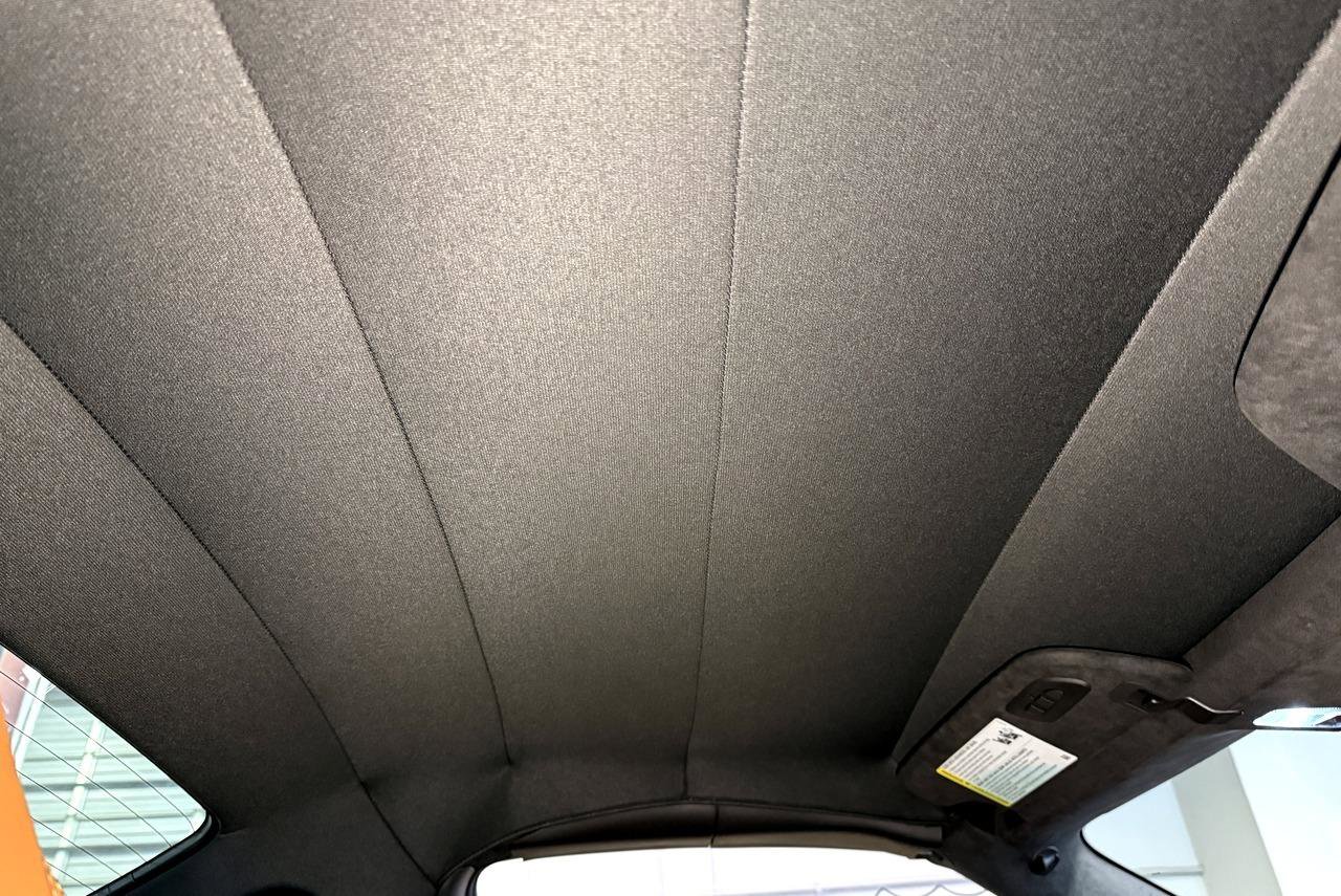 Used 2018 Chevrolet Corvette Stingray Convertible w/ 3LT Preferred Equipment Group image 46