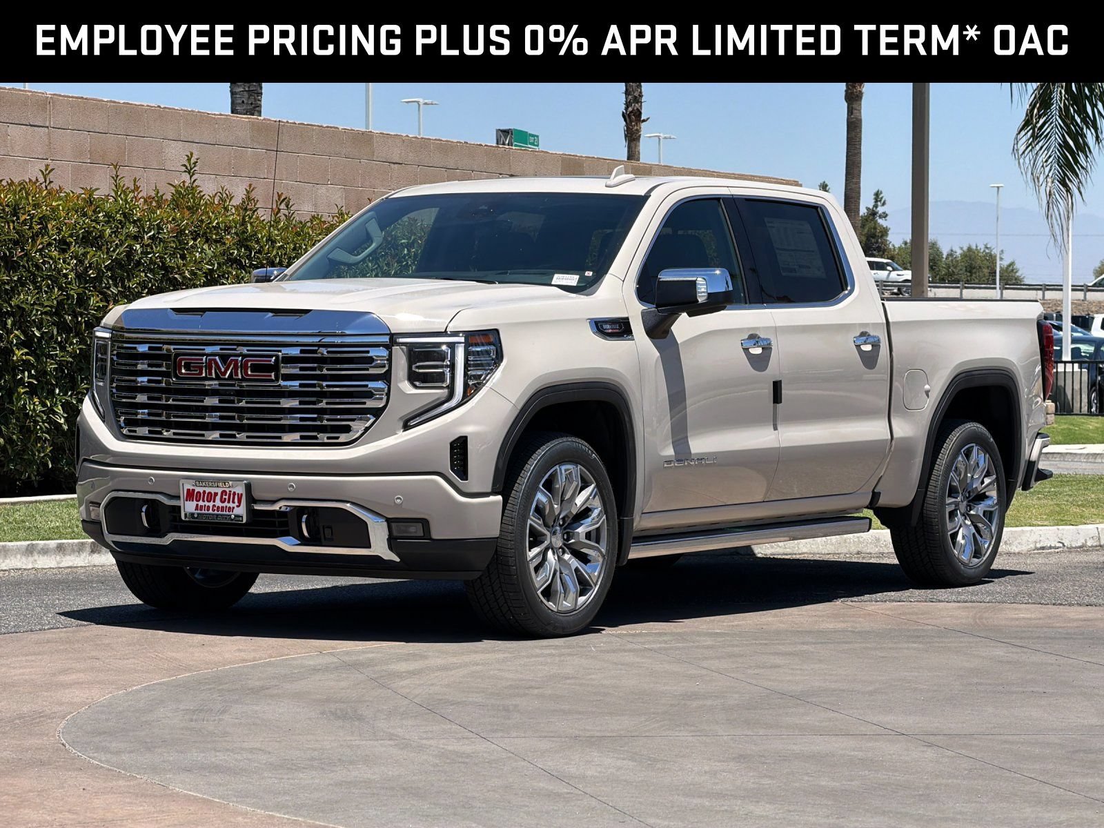 New 2026 GMC Sierra 1500 Denali w/ Denali Reserve Package AWD/4WD image 8