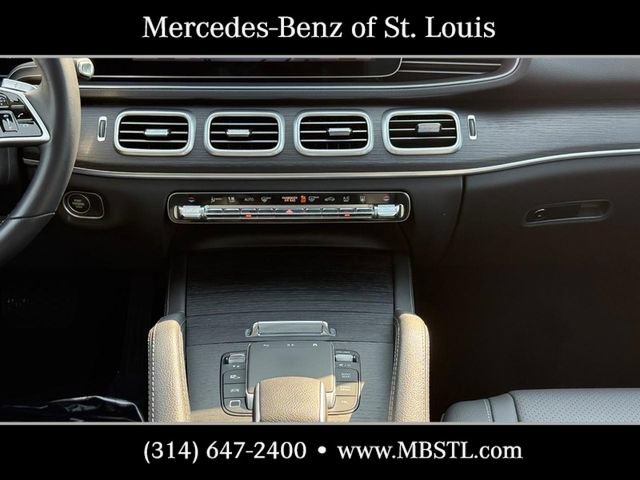Certified 2025 Mercedes-Benz GLE 450e 4MATIC w/ Driver Assistance Package image 16