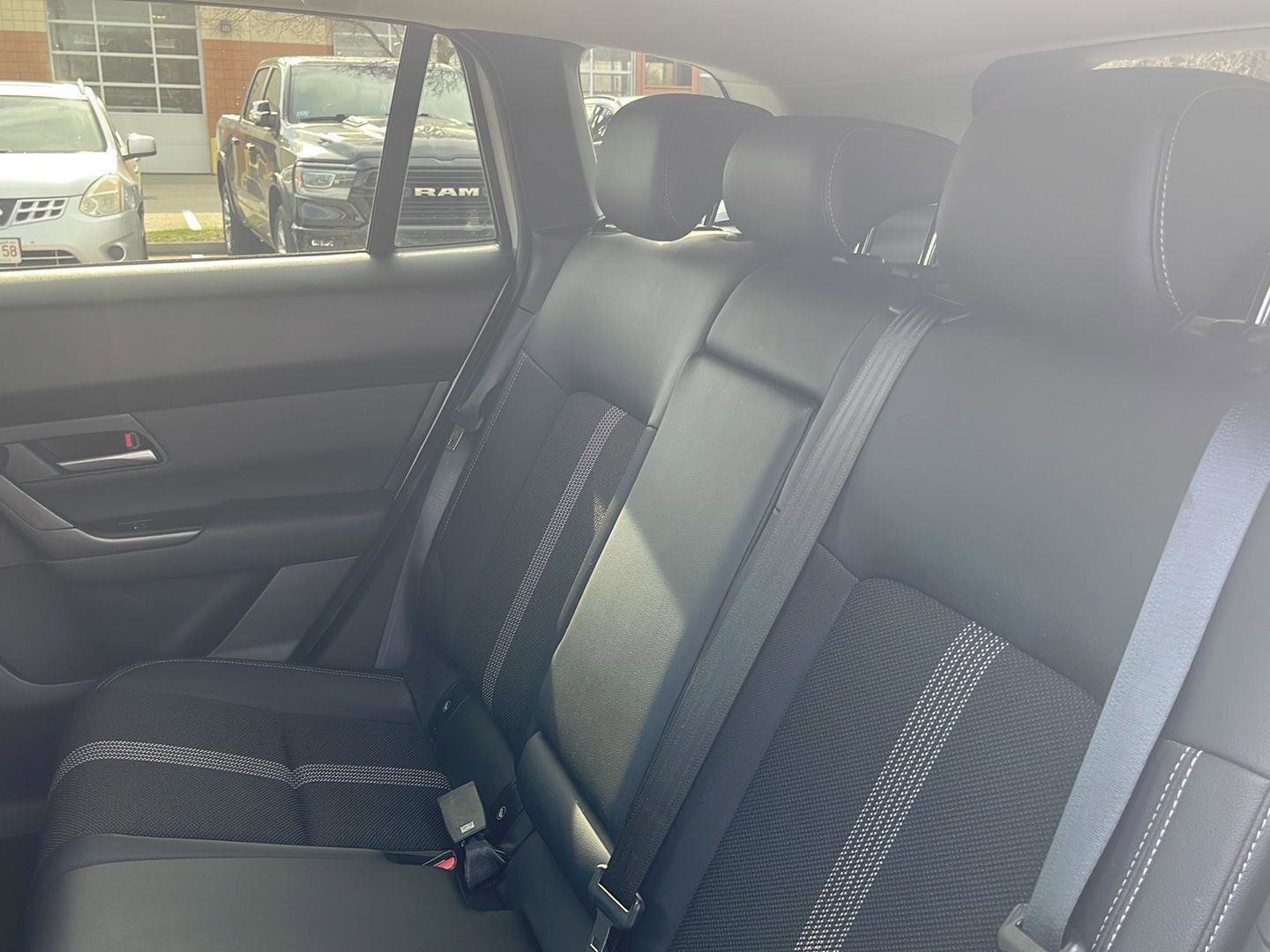 Used 2025 MAZDA CX-50 AWD 2.5 S w/ Premium Package image 15