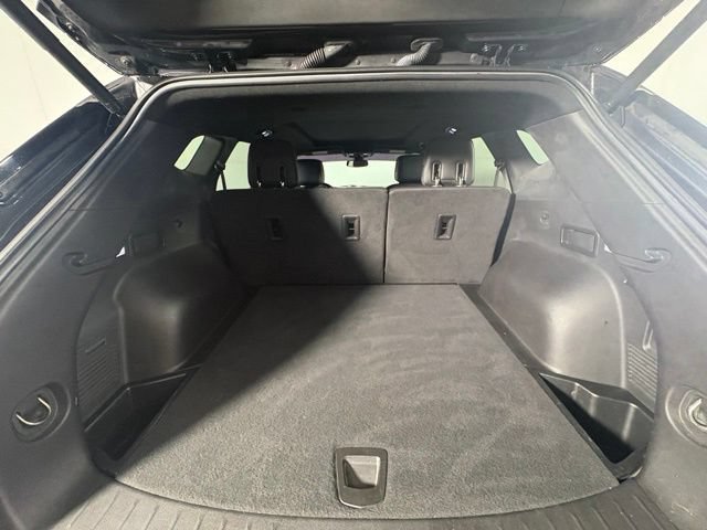 Used 2021 Chevrolet Blazer RS w/ Enhanced Convenience Package FWD image 9