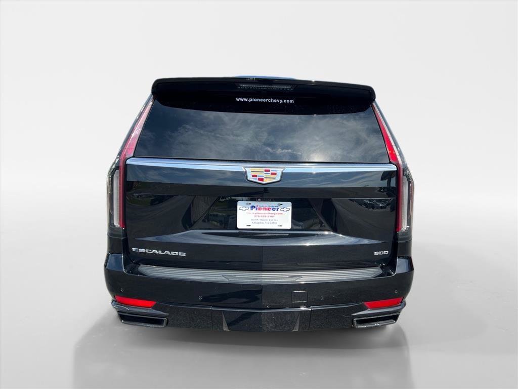 Used 2023 Cadillac Escalade ESV Premium Luxury AWD/4WD image 4