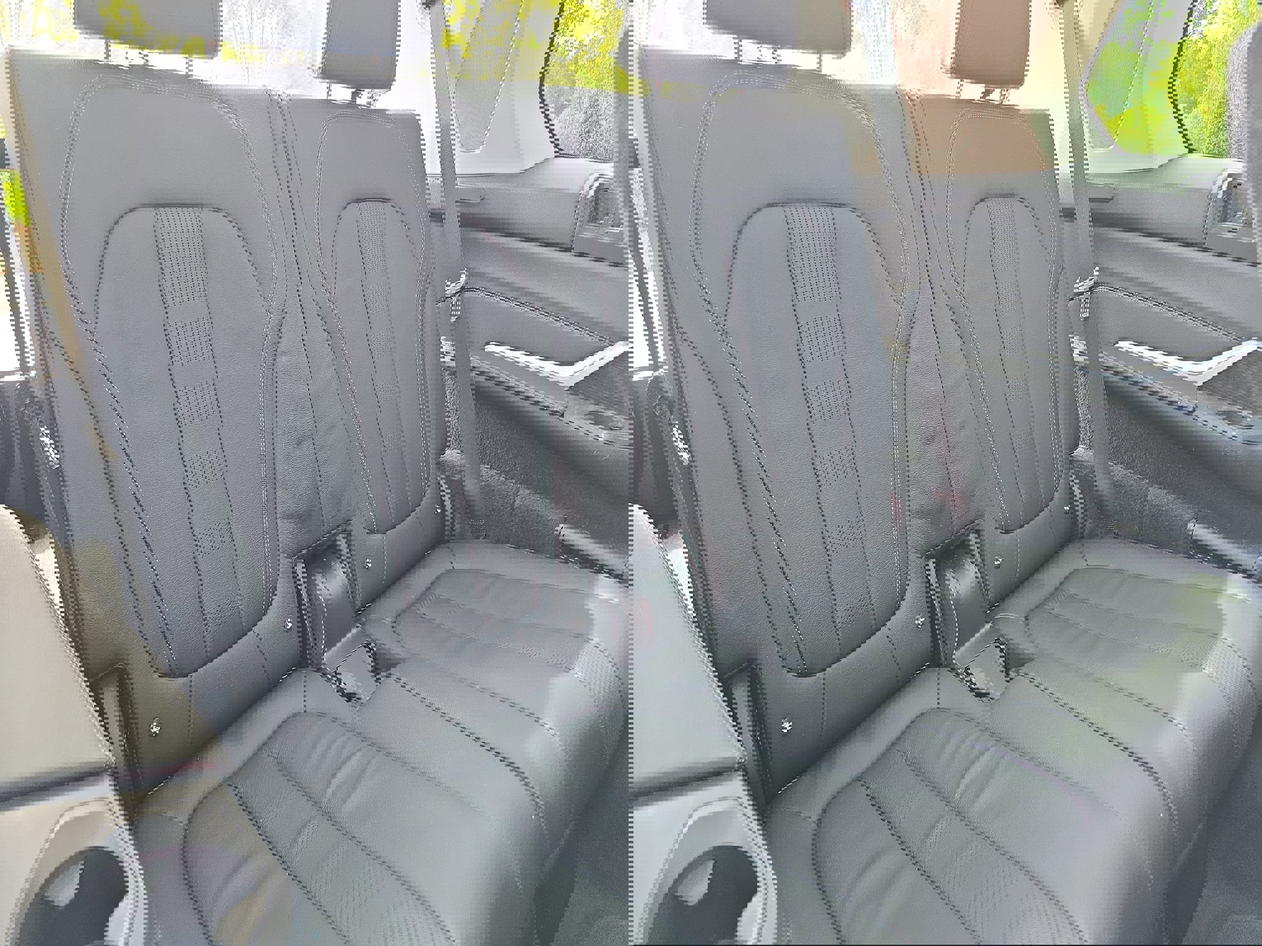 Used 2020 BMW X7 xDrive40i w/ Premium Package AWD/4WD image 12