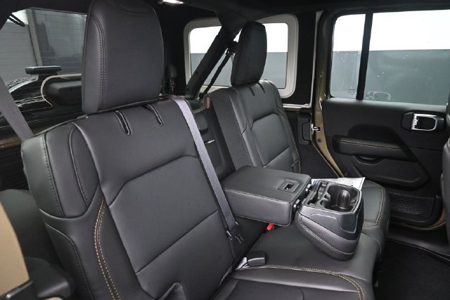 New 2026 Jeep Wrangler Unlimited Sahara AWD/4WD image 48