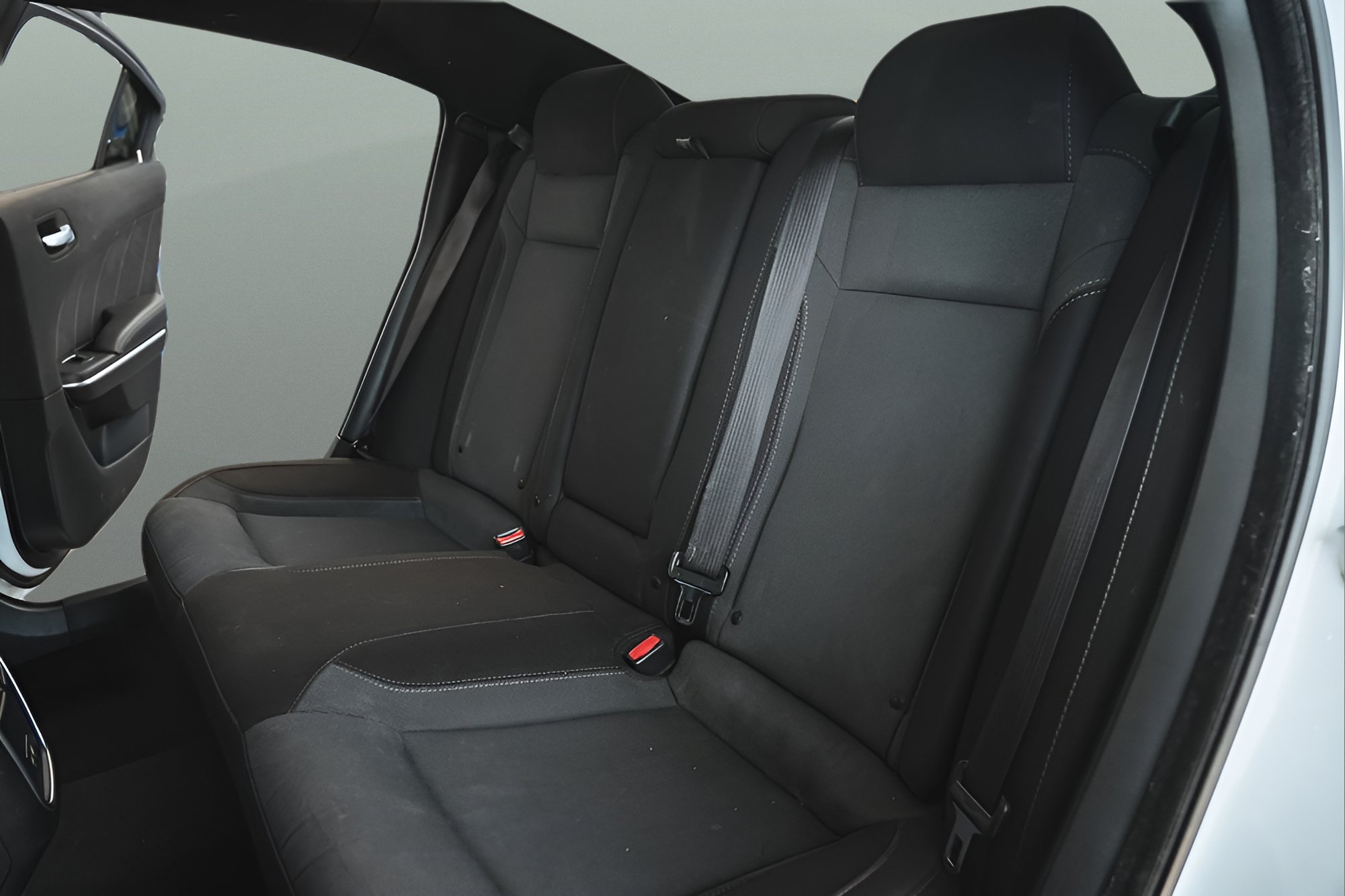 Used 2018 Dodge Charger R/T RWD image 12
