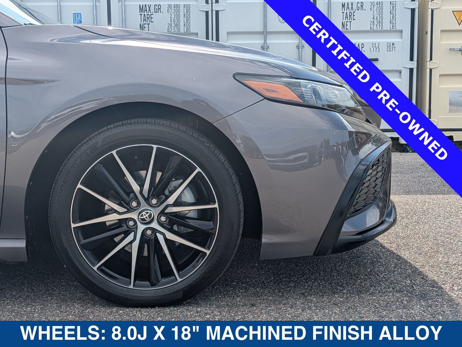 Used 2022 Toyota Camry SE FWD image 11