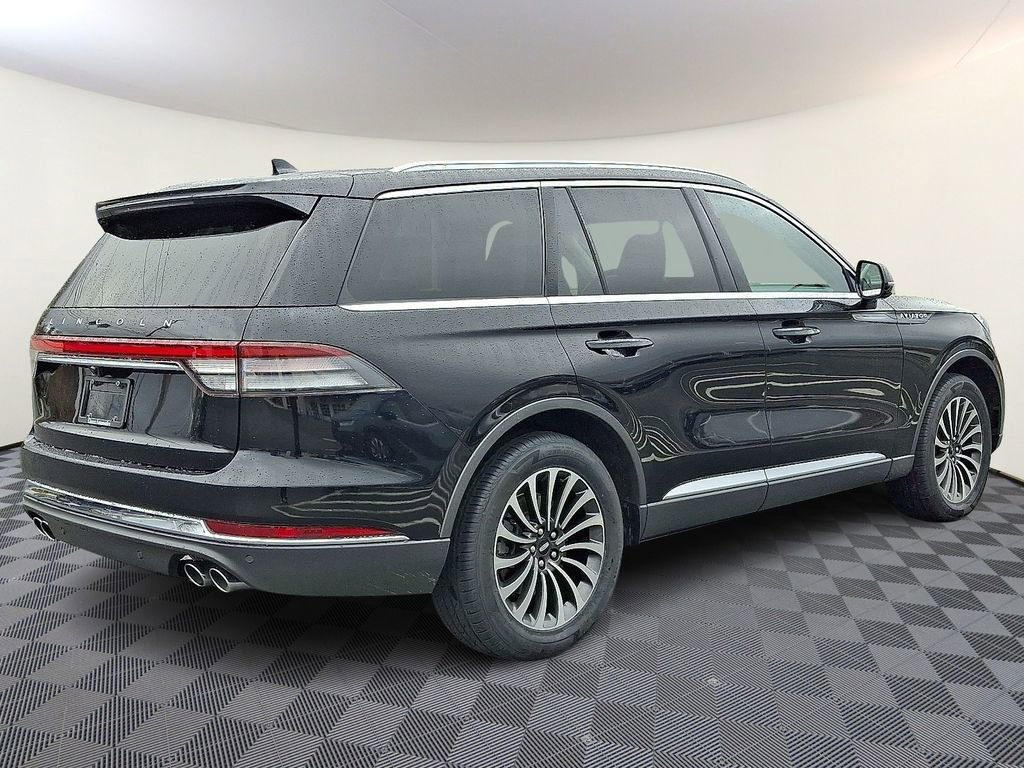 Used 2023 Lincoln Aviator Reserve w/ Elements Package Plus image 9