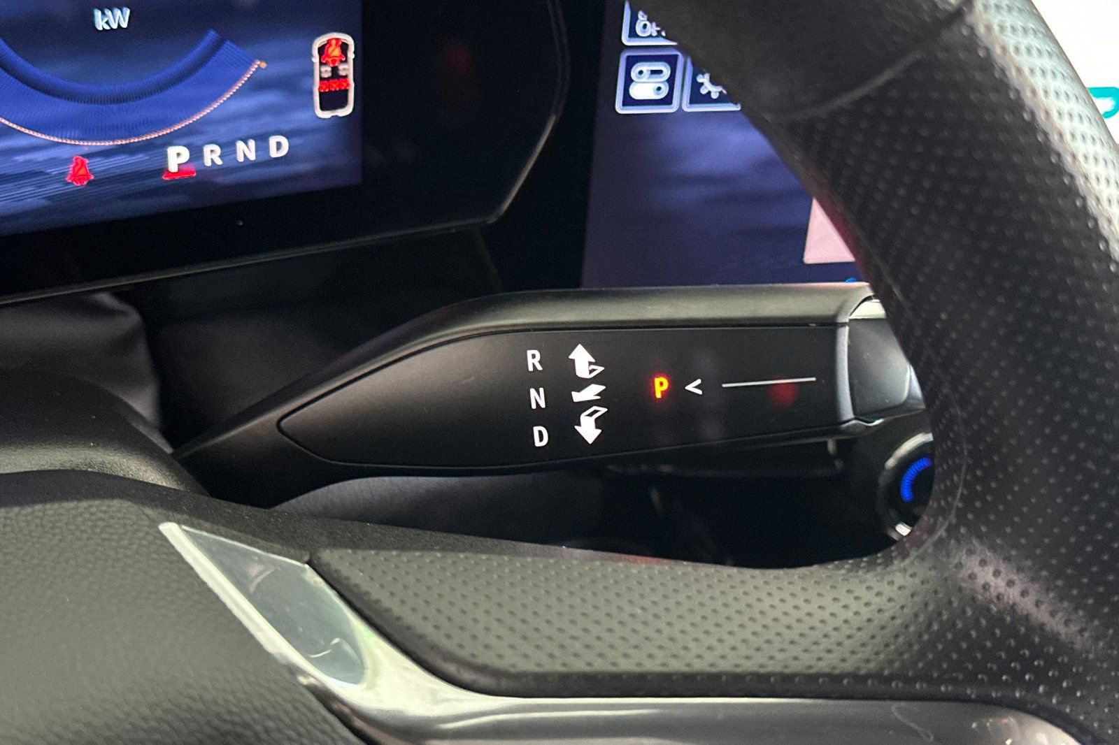 Used 2025 Chevrolet Blazer EV LT FWD image 29
