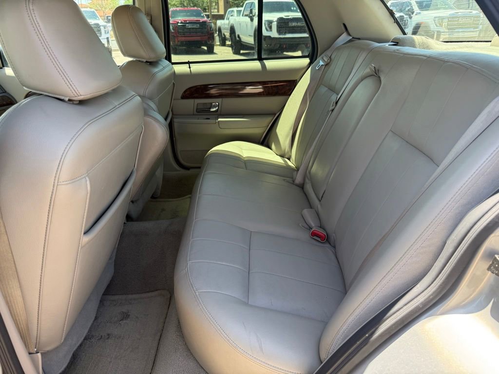 Used 2010 Mercury Grand Marquis LS RWD image 18