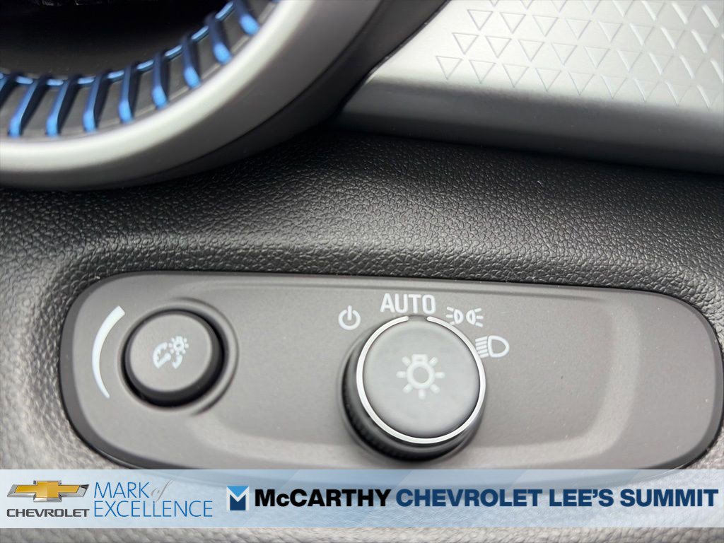 New 2026 Chevrolet Trax LS w/ LS Convenience Package FWD image 14