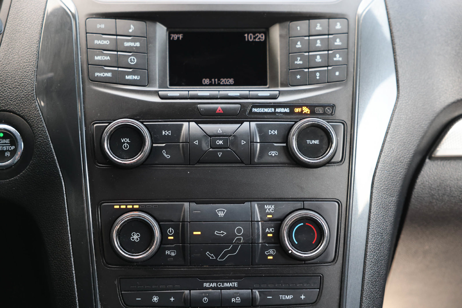 Certified 2018 Ford Explorer XLT AWD/4WD image 24
