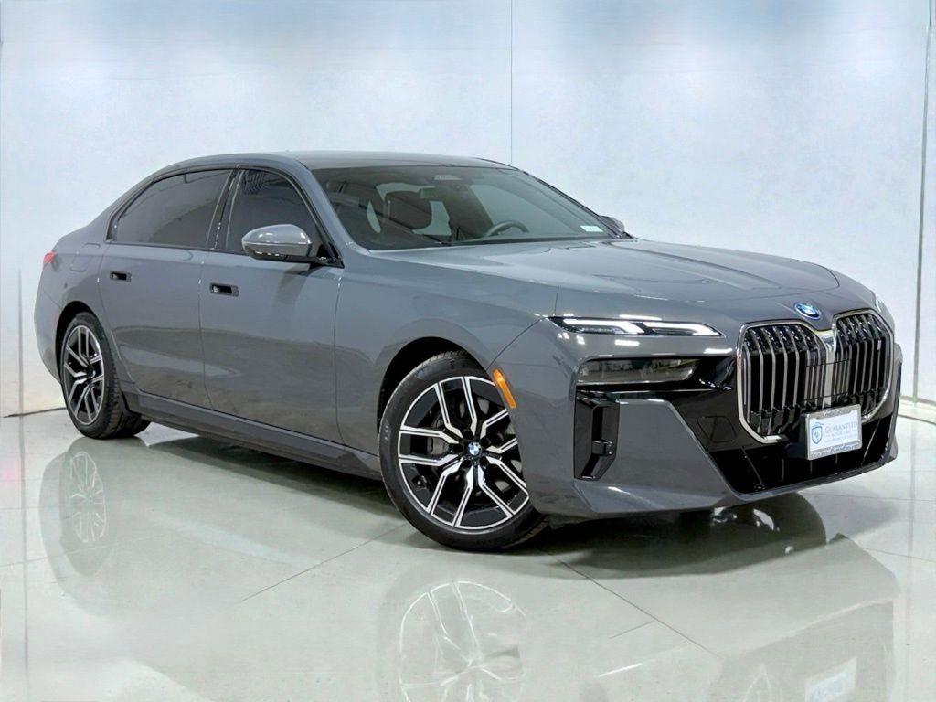 Used 2024 BMW i7 xDrive60 image 9
