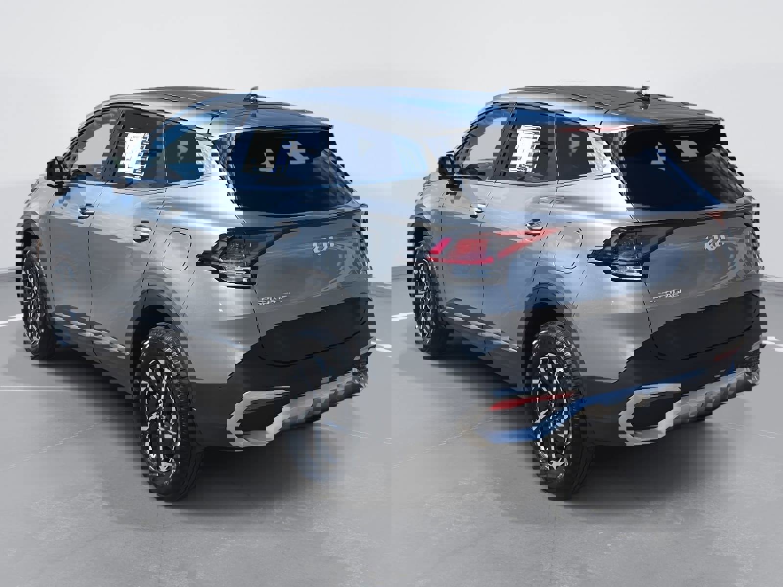 Used 2025 Kia Sportage LX image 7