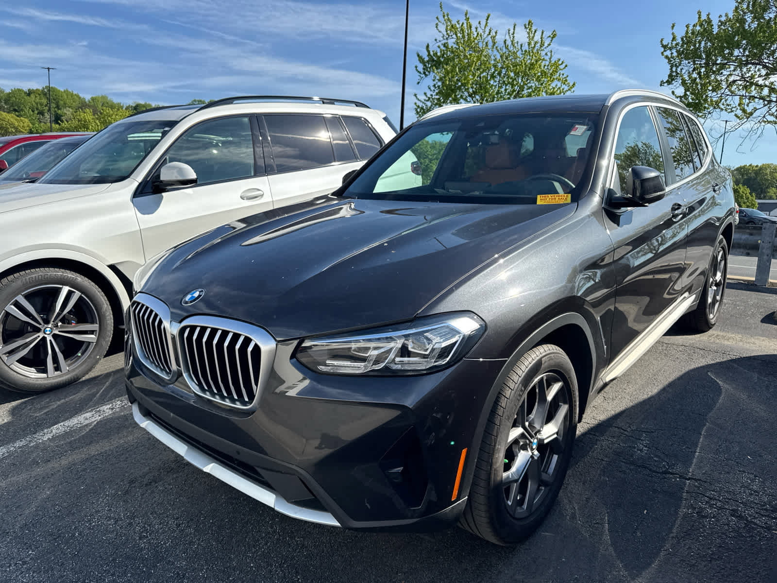 Used 2024 BMW X3 xDrive30i w/ Premium Package AWD/4WD image 4