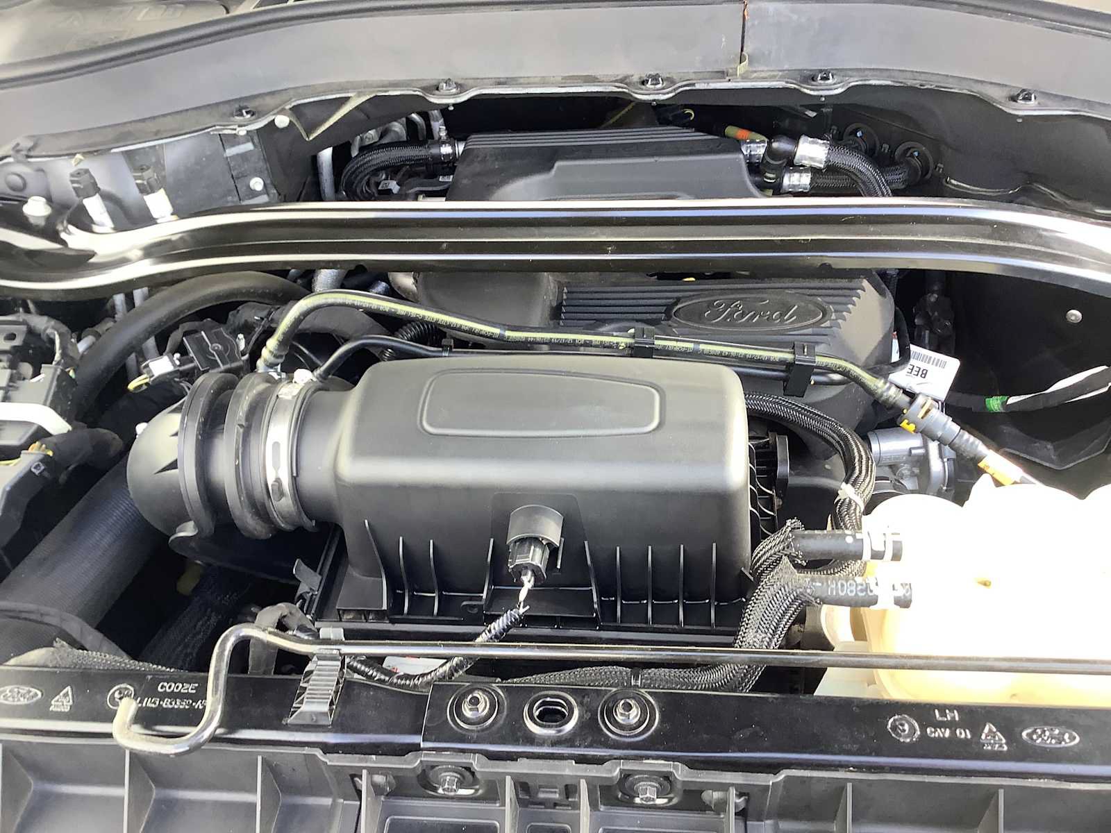 Used 2020 Ford Explorer Limited AWD/4WD image 9