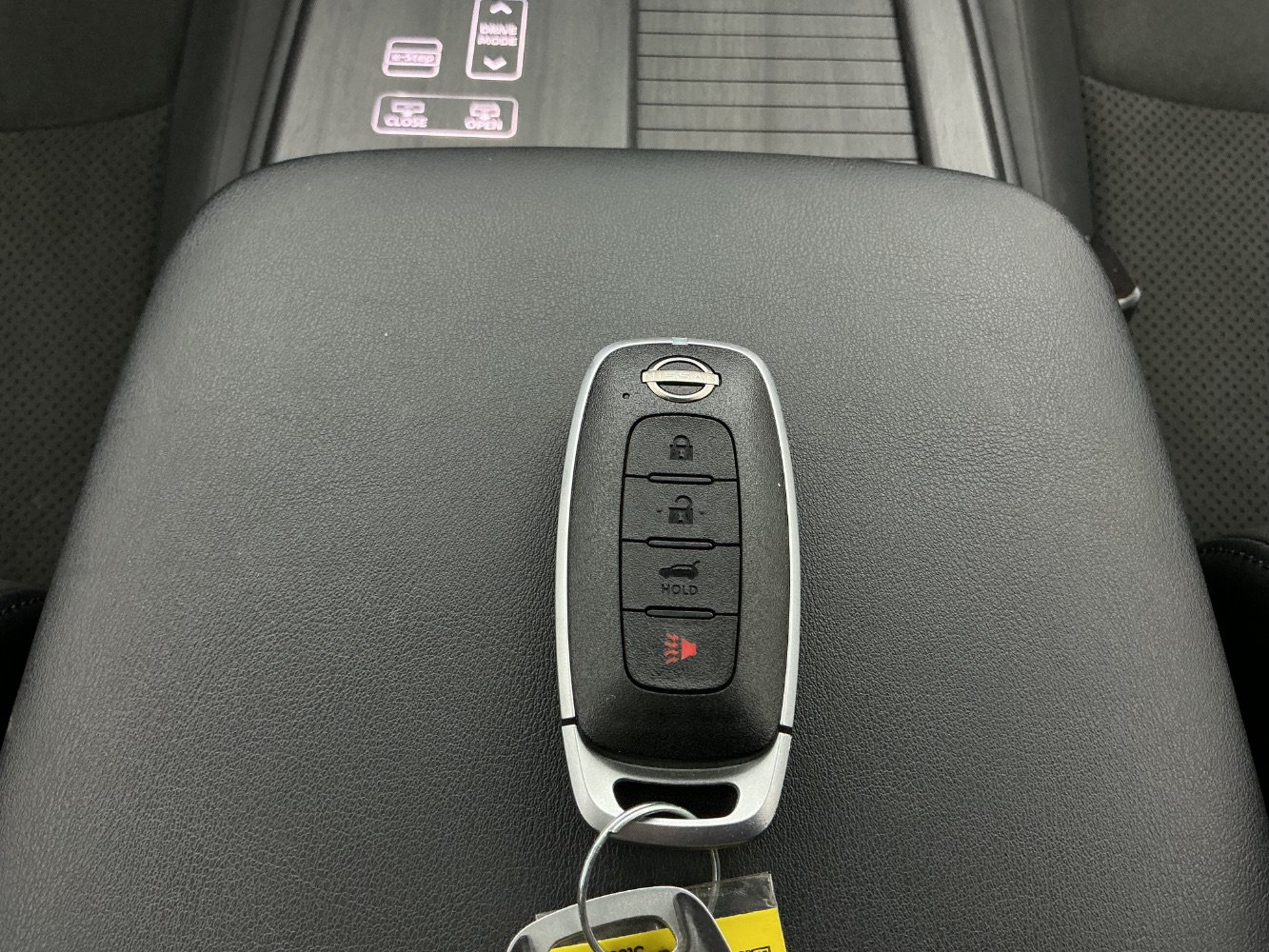 Used 2024 Nissan Ariya AWD image 42