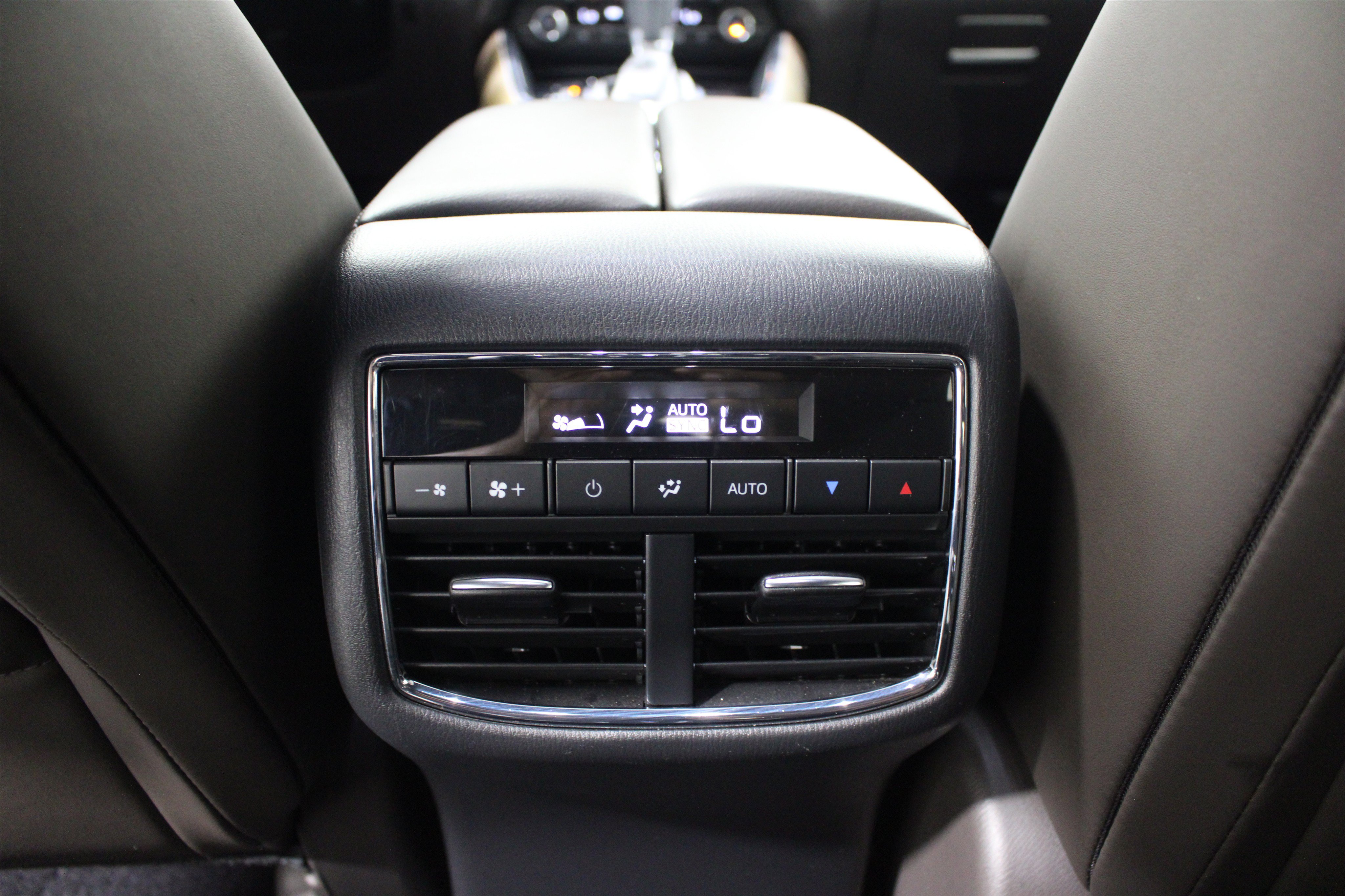 Used 2022 MAZDA CX-9 Signature AWD/4WD image 24