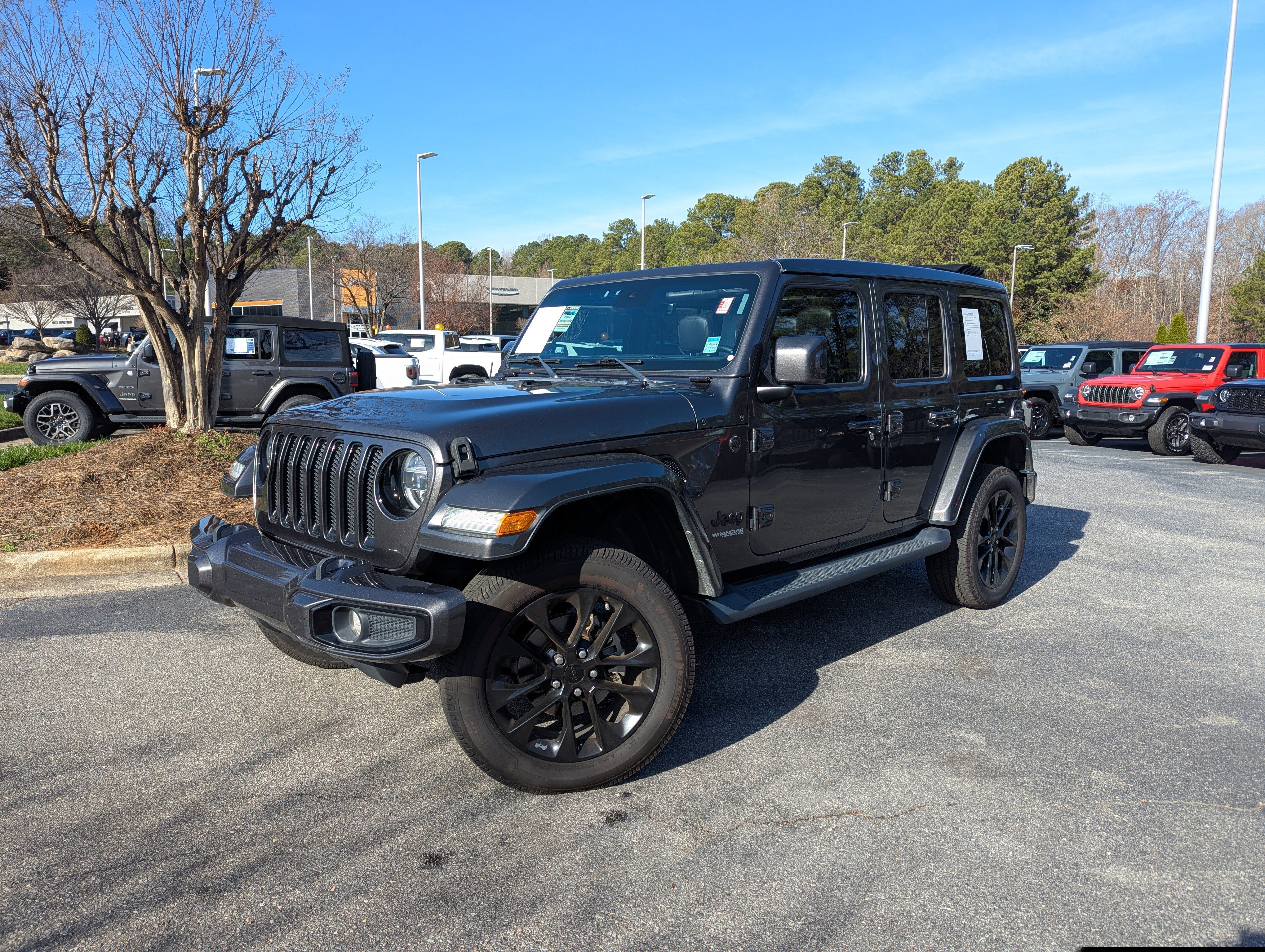 Used 2021 Jeep Wrangler Unlimited Sahara image 1
