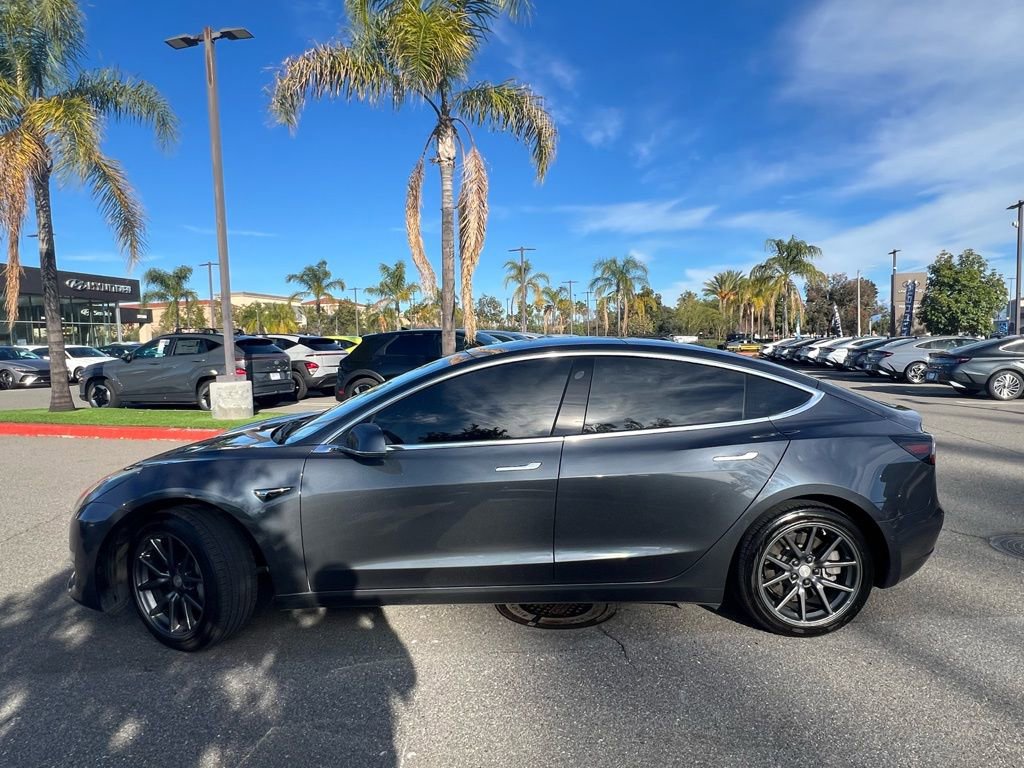 Used 2019 Tesla Model 3 Standard Range Plus image 5