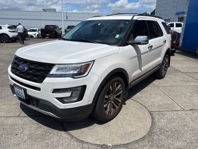 Used 2016 Ford Explorer Platinum AWD/4WD image 4