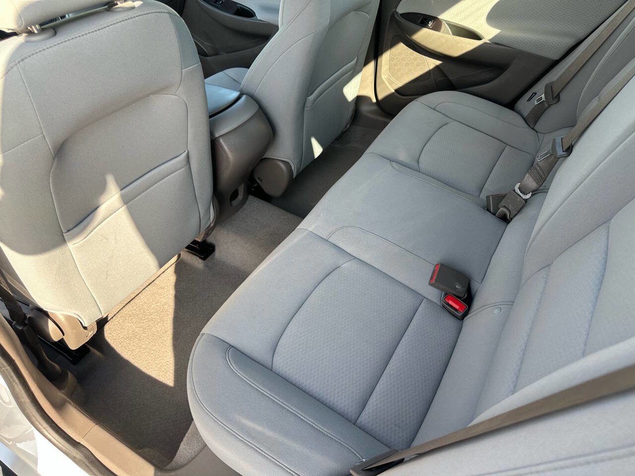 Used 2020 Chevrolet Malibu LS image 12