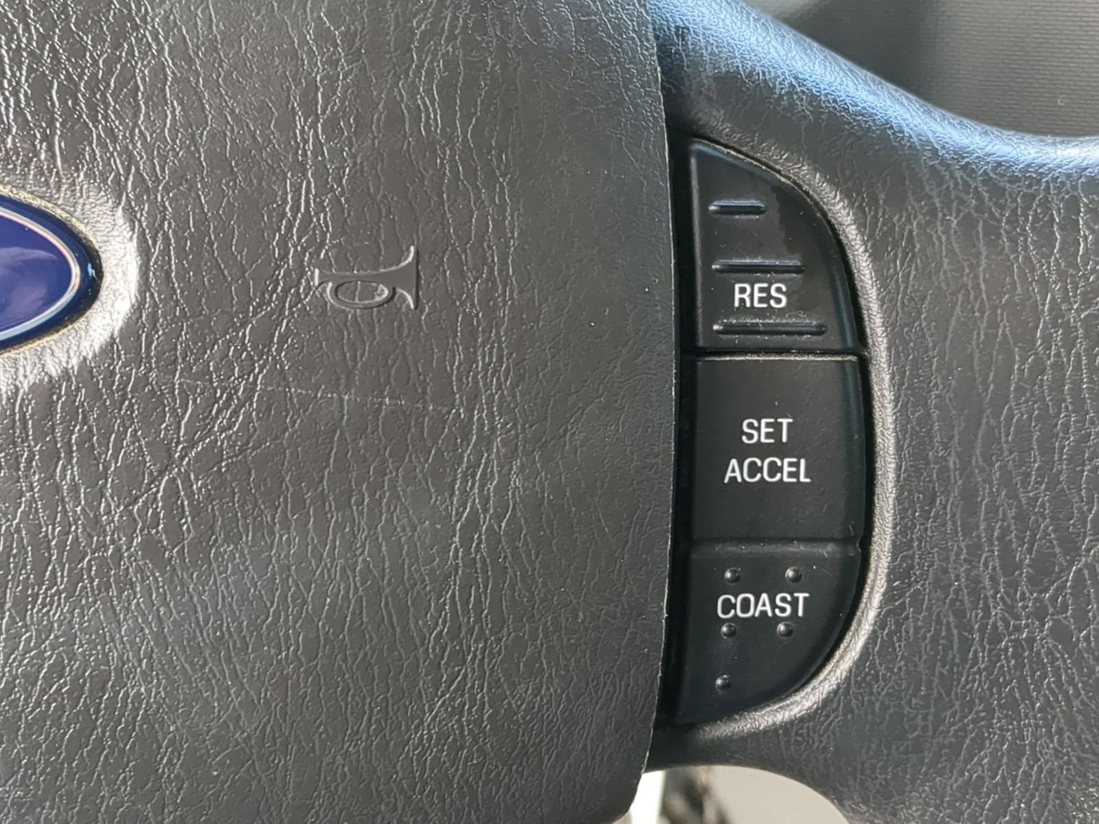 Used 2014 Ford E-150 and Econoline 150 XL w/ Power Windows & Locks Group image 22