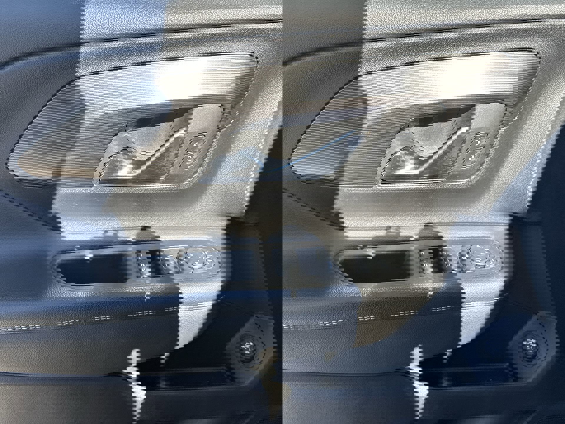 Certified 2023 GMC Terrain SLE w/ Driver Convenience Package image 22