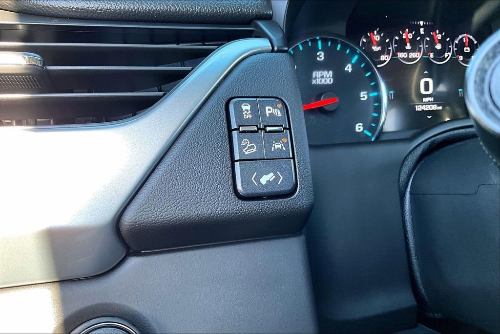Used 2017 Chevrolet Suburban LT AWD/4WD image 24