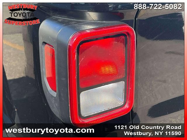 Used 2021 Jeep Gladiator Mojave w/ Cold Weather Group image 11