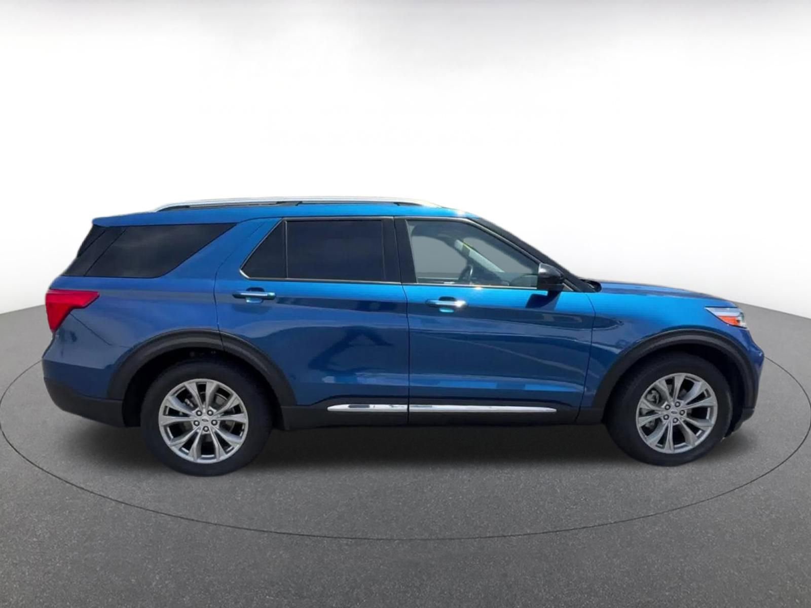 Used 2023 Ford Explorer Limited RWD image 16