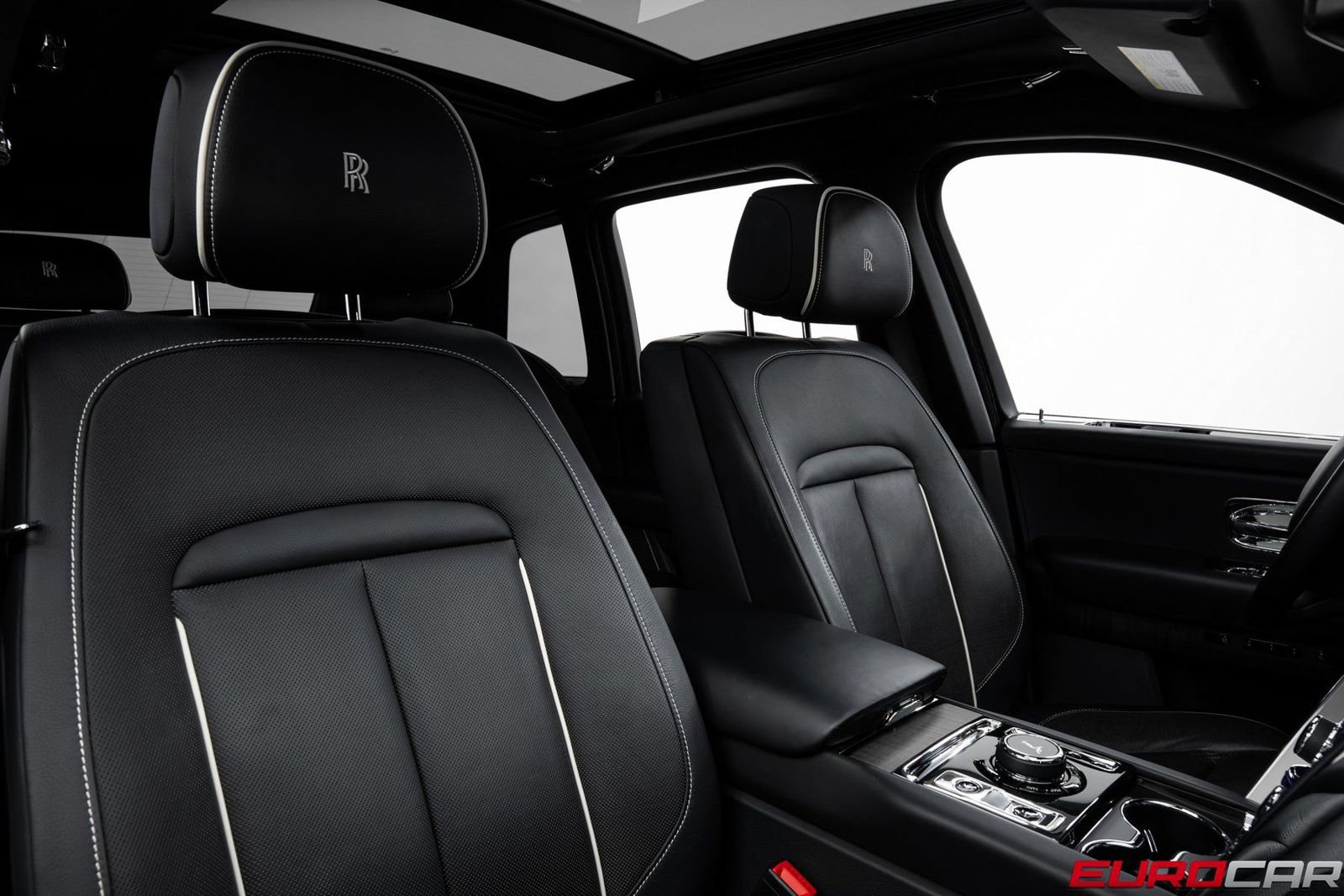 Used 2020 Rolls-Royce Cullinan AWD/4WD image 33