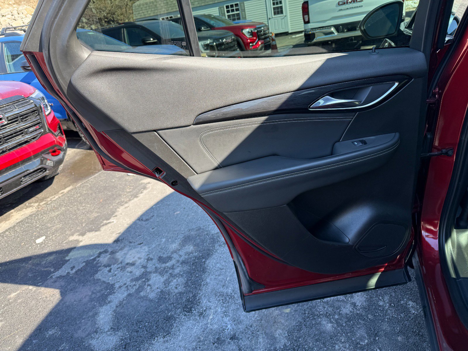 Used 2022 Buick Envision Essence w/ Technology Package II image 17