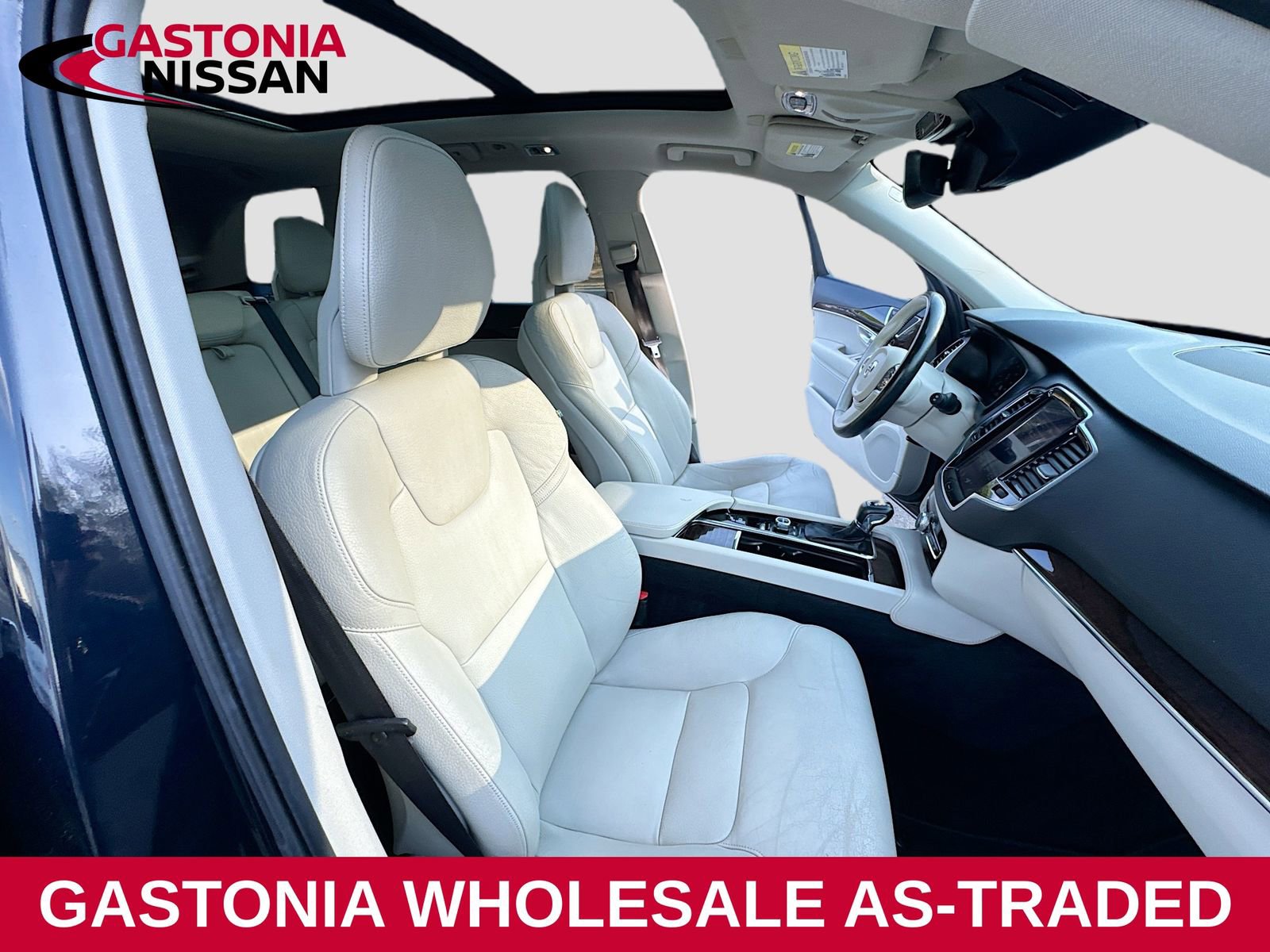 Used 2016 Volvo XC90 T6 Momentum w/ Momentum Plus Package image 29