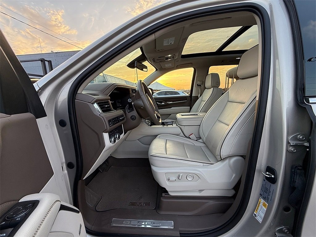 Used 2022 GMC Yukon Denali image 4