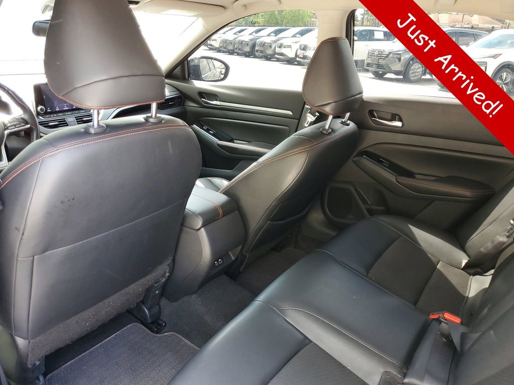 Used 2024 Nissan Altima 2.5 SR AWD/4WD image 11