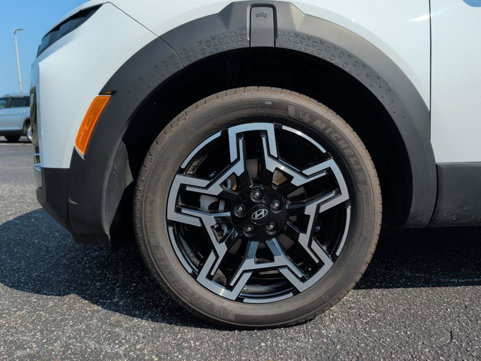 Certified 2026 Hyundai Santa Cruz Limited AWD/4WD image 27