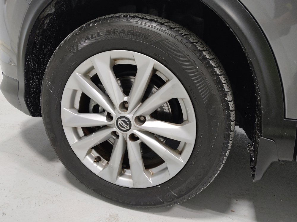 Used 2019 Nissan Rogue Sport S w/ Appearance Package image 31