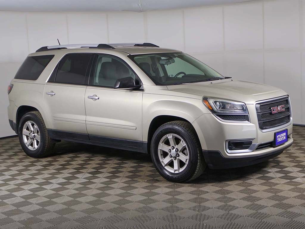 Used 2016 GMC Acadia SLE FWD image 2