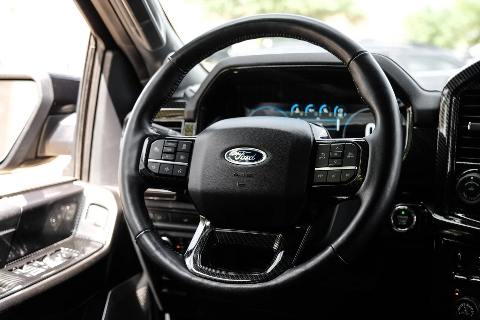 Used 2022 Ford F150 Lariat w/ Equipment Group 502A High AWD/4WD image 18