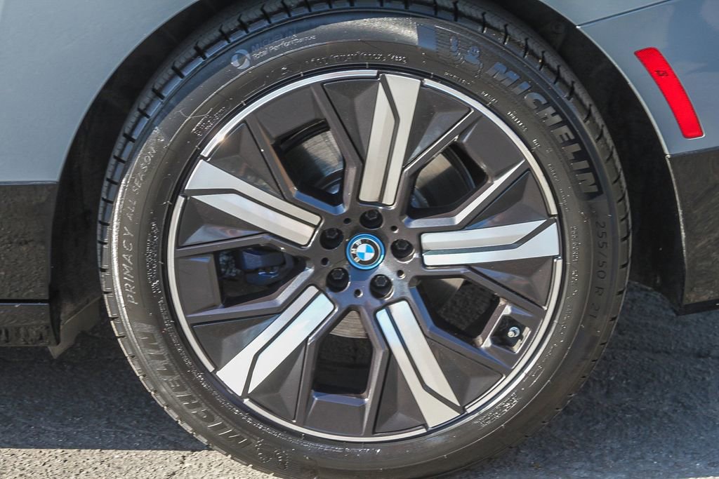 Used 2023 BMW iX xDrive50 w/ Premium Package image 13