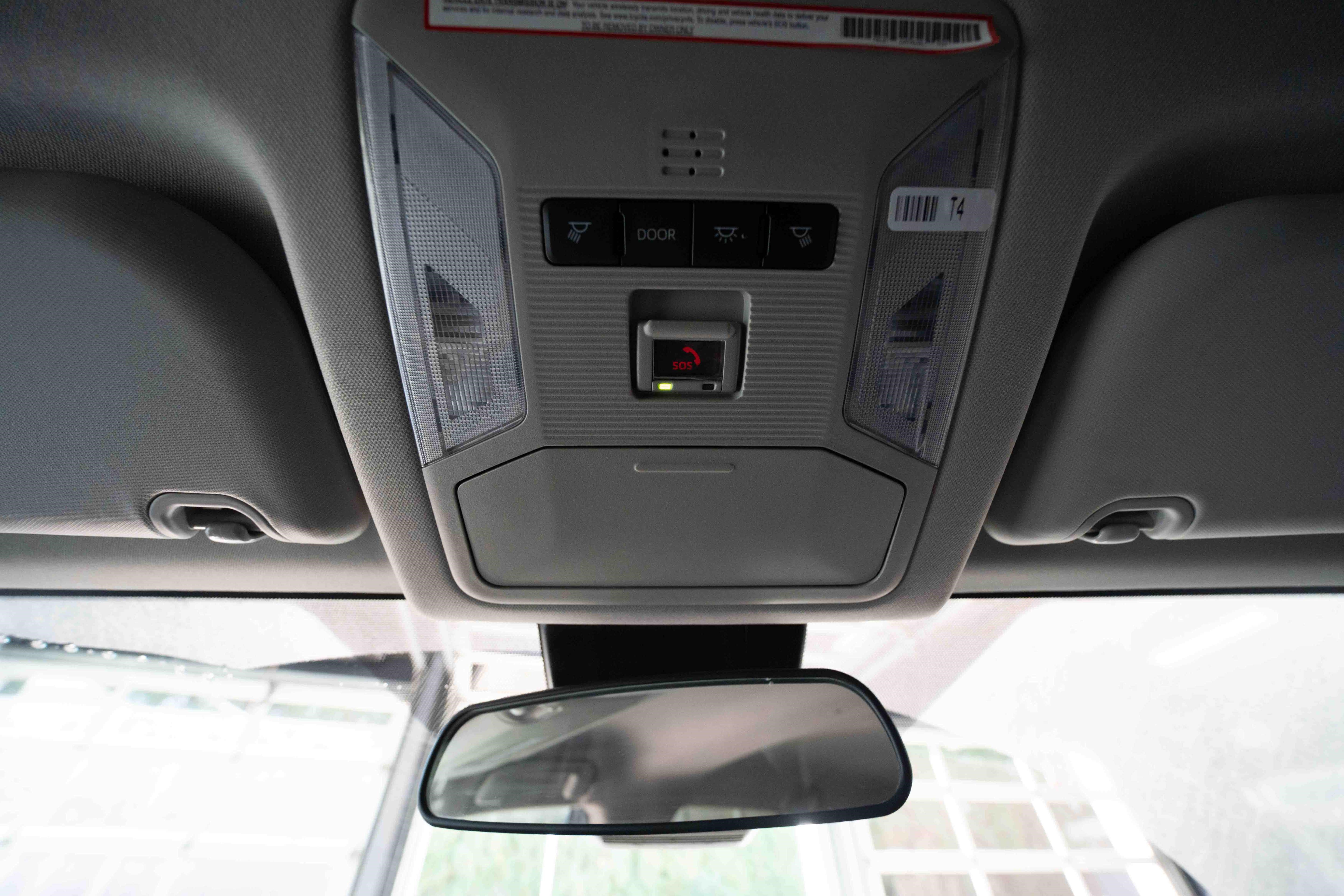 Used 2022 Toyota RAV4 LE AWD/4WD image 18
