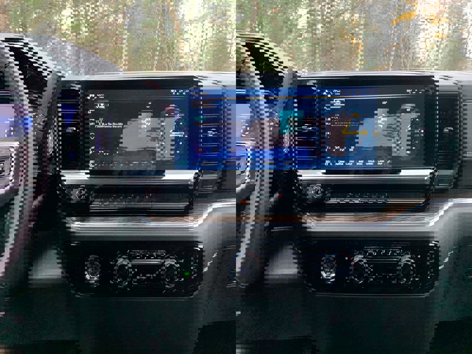 Used 2023 Chevrolet Silverado 1500 LT image 25